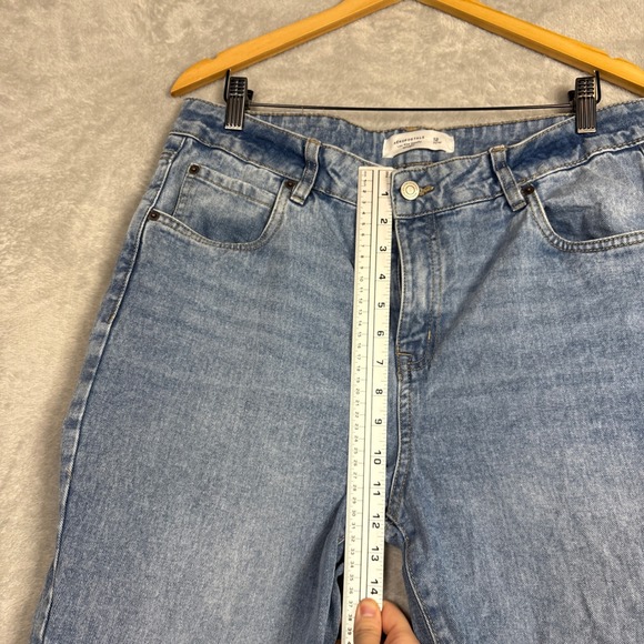 Aeropostale Womens Low Rise Slouchy Straight Jeans Light Wash Raw Hem 12 32W - Picture 5 of 7